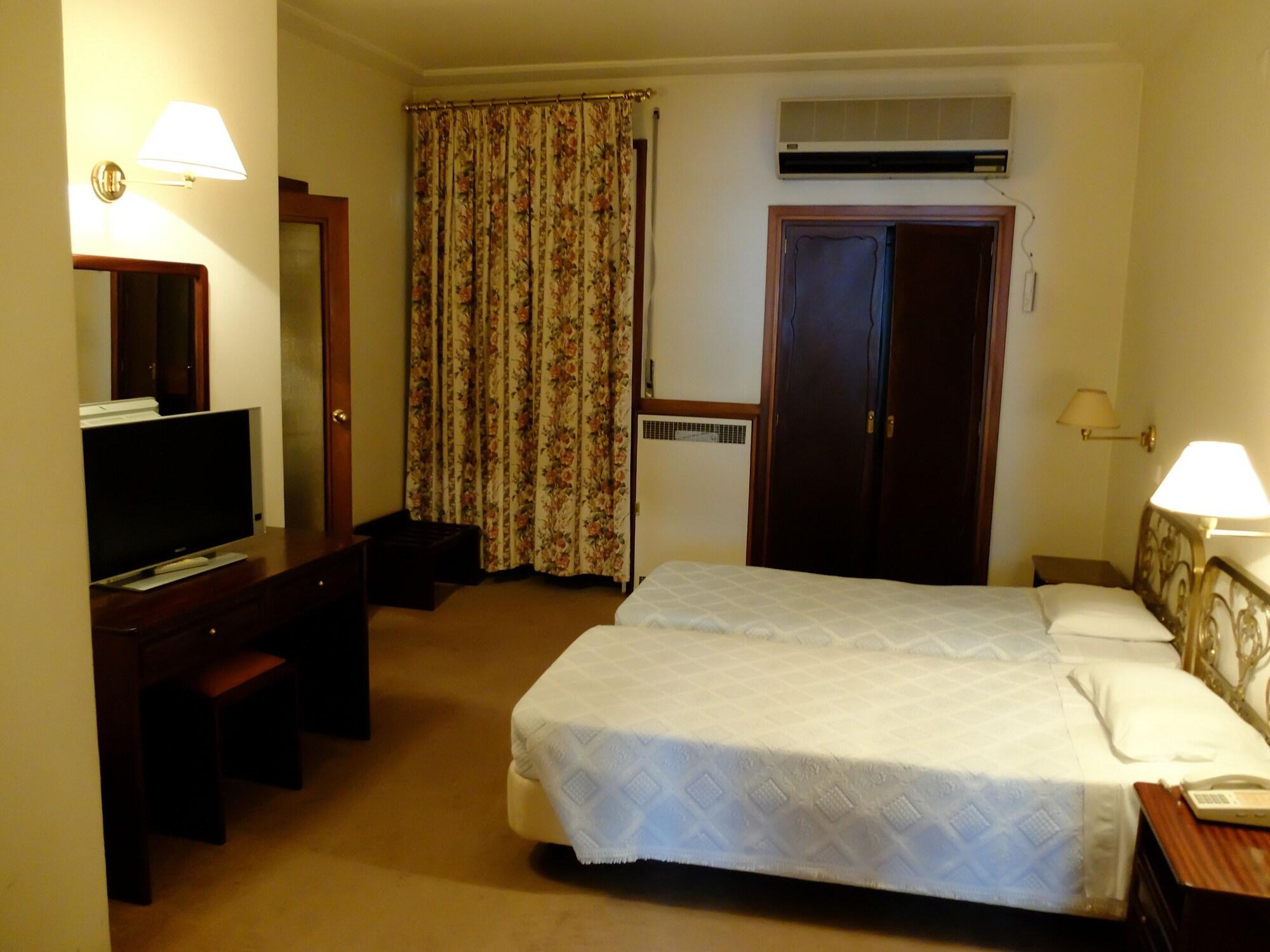 Hotel Braganca Коимбра Екстериор снимка