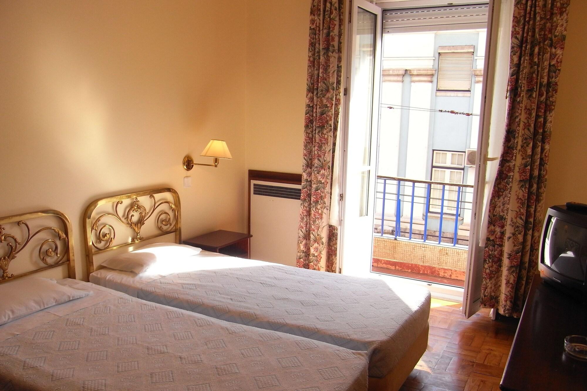 Hotel Braganca Коимбра Екстериор снимка